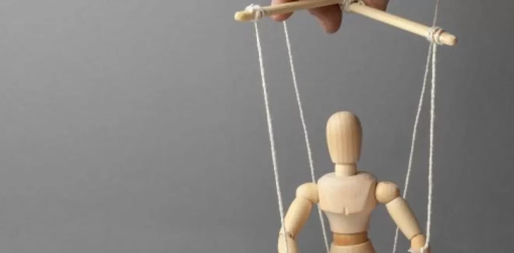 Pessoas manipuladoras: como saber que você está lidando com uma? 5 d6f8c6eff26250756bbf10163bf077fd